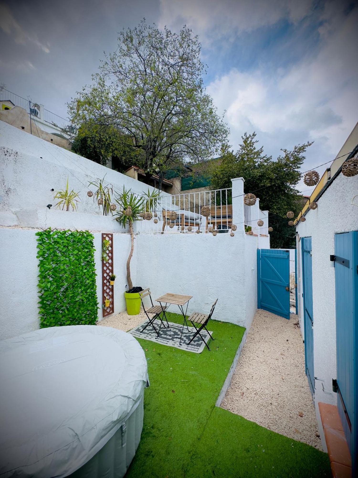 Petite Maison Avec Terrasse Apartment