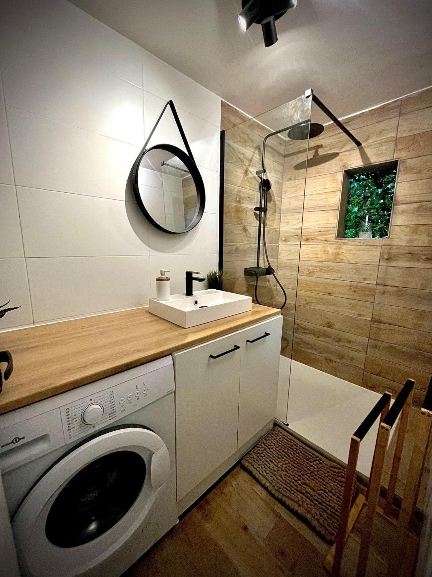 Petite Maison Avec Terrasse